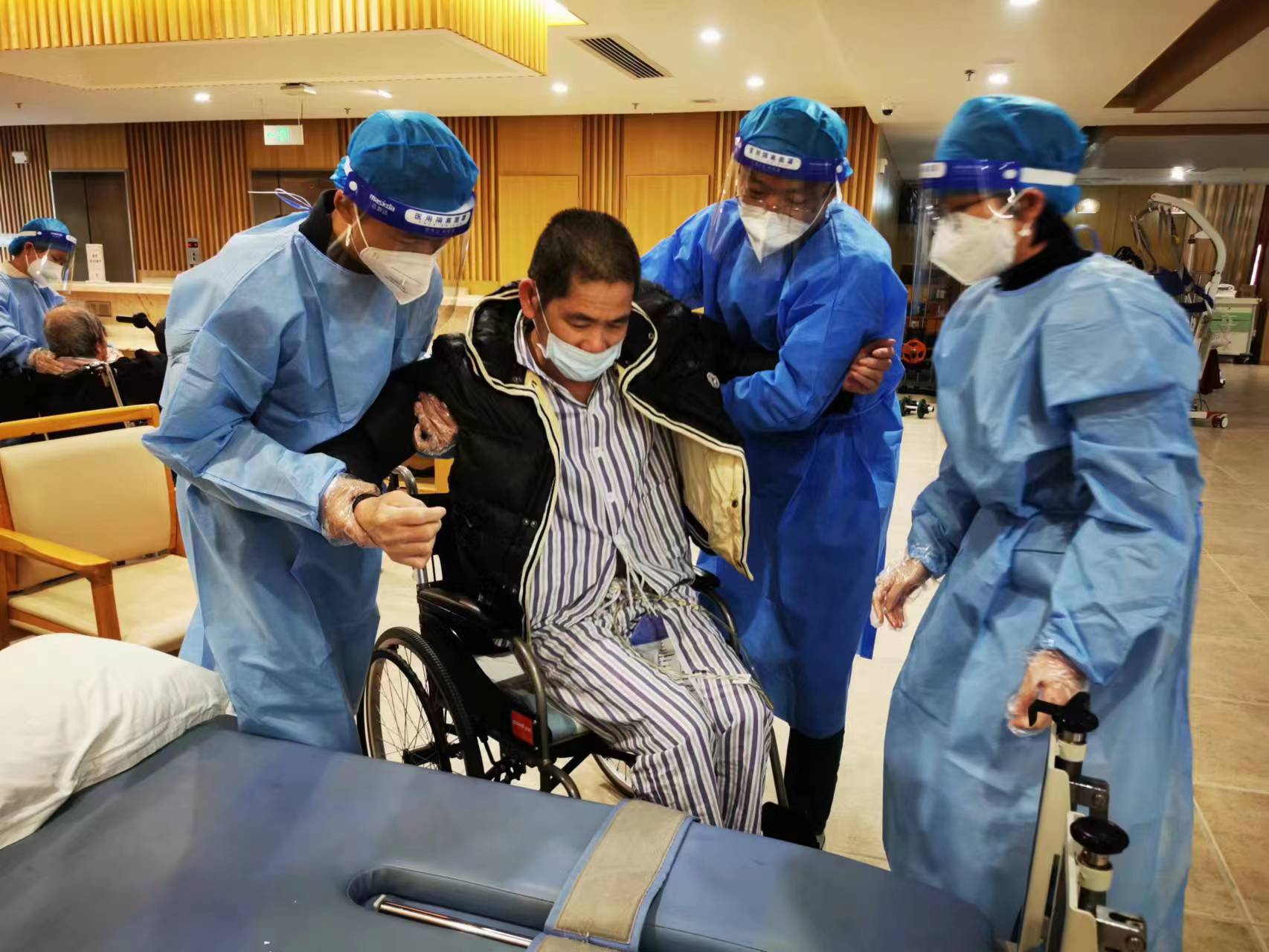 志愿先锋队支援医护迅速上岗